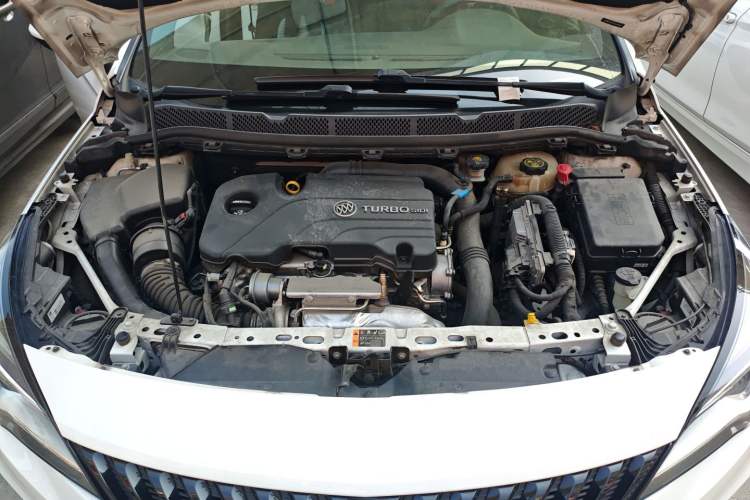 Used Buick Verano 2016 Two-Door GS 20T Dual-Clutch Haoting Sporty Model Engine Bay