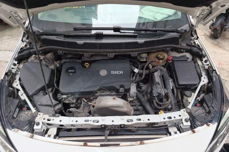 Used Buick Verano 2016 Hatchback 15S Automatic Ambition Model Engine Bay