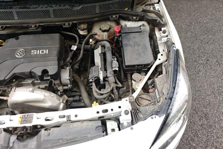 Used Buick Verano 2016 Hatchback 15S Automatic Ambition Model Engine Bay Left