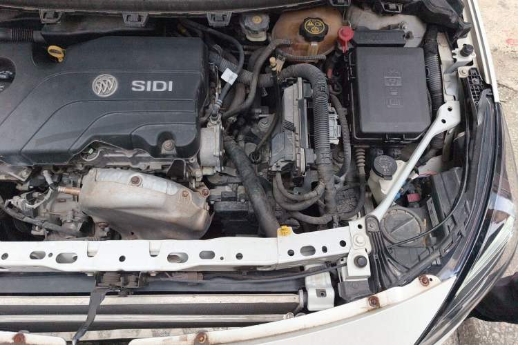 Used Buick Verano 2016 Hatchback 15S Automatic Ambition Model Engine Bay Left