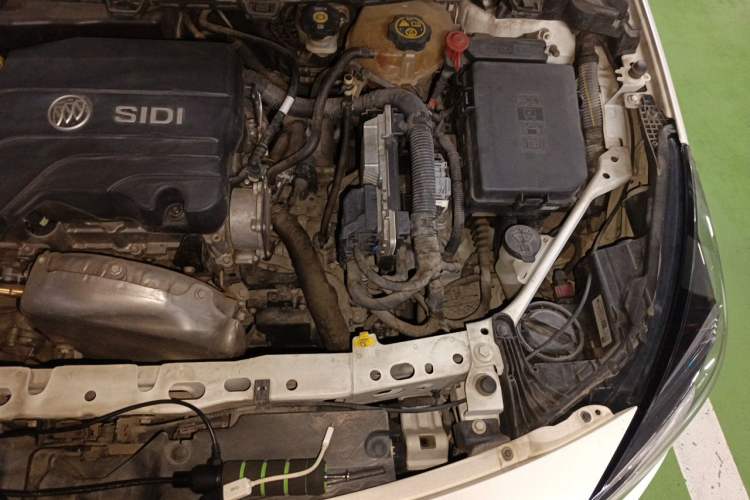 Used Buick Verano 2016 Hatchback 15S Automatic Ambition Model Engine Bay Left