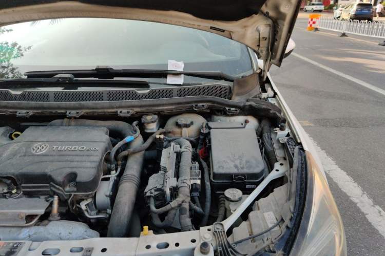 Used Buick Verano 2016 Hatchback GS 20T Dual-Clutch Passionate Sporty Model Engine Bay Left