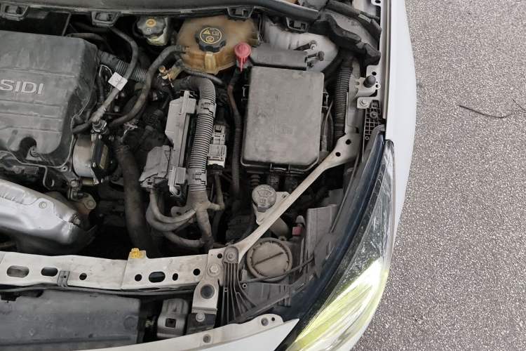 Used Buick Verano 2016 Hatchback 15S Automatic Ambition Model Engine Bay Left