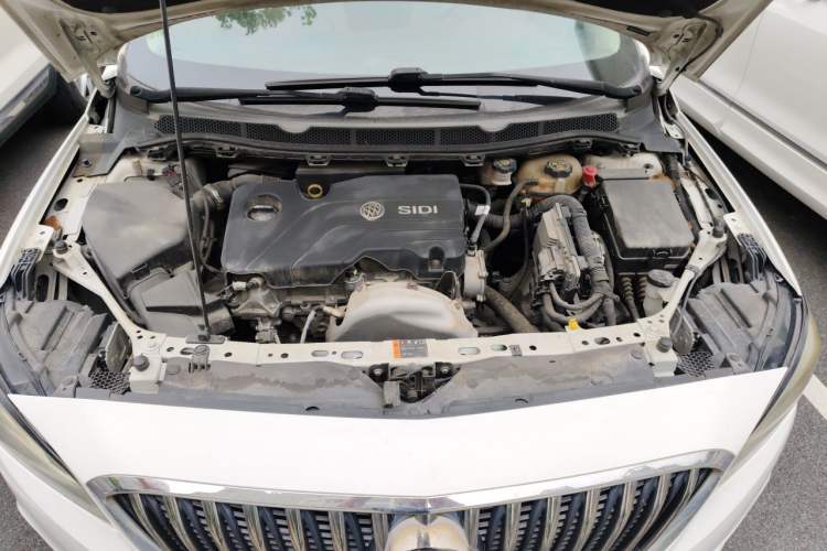 Used Buick Verano 2016 Hatchback 15S Automatic Leading Model Engine Bay