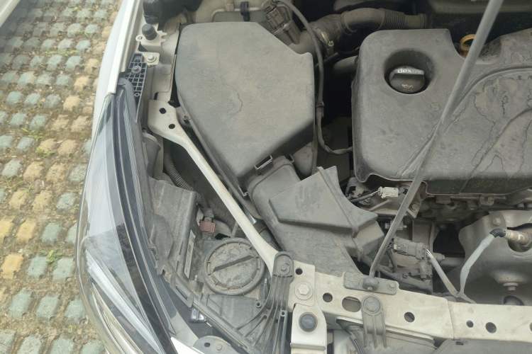 Used Buick Verano 2016 Hatchback 15S Automatic Leading Model Engine Bay Right