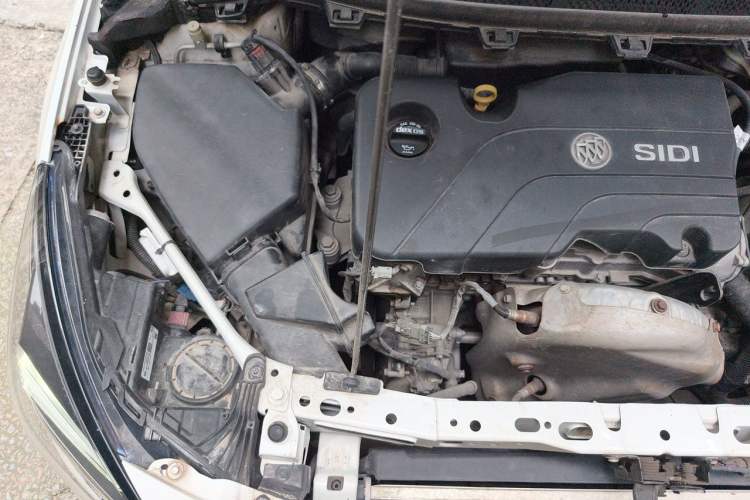 Used Buick Verano 2016 Hatchback 15S Automatic Ambition Model Engine Bay Right