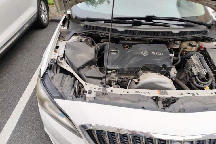 Used Buick Verano 2016 Hatchback 15S Automatic Leading Model Engine Bay Right
