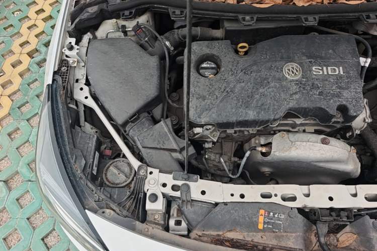 Used Buick Verano 2016 Hatchback 15S Automatic Ambition Model Engine Bay Right