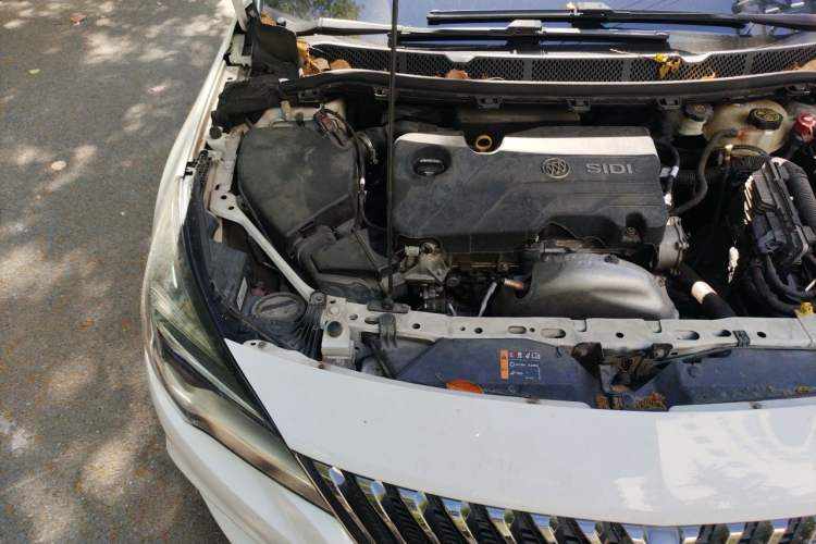 Used Buick Verano 2016 Hatchback 15S Automatic Leading Model Engine Bay Right