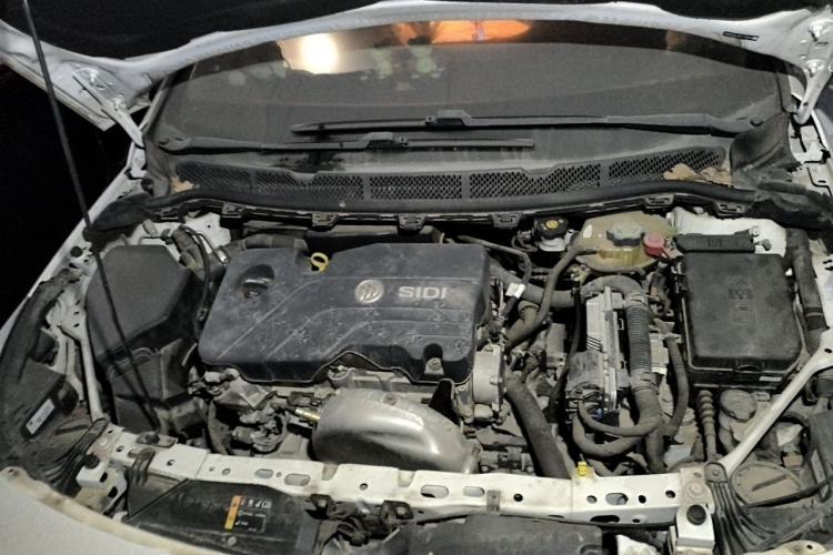 Used Buick Verano 2016 Hatchback 15S Automatic Leading Model Engine Bay