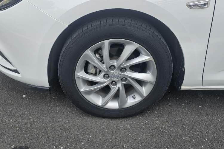 Used Buick Verano 2016 Hatchback 15S Automatic Ambition Model Exterior 4