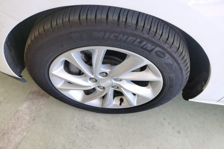 Used Buick Verano 2016 Hatchback 15S Automatic Ambition Model Exterior 4