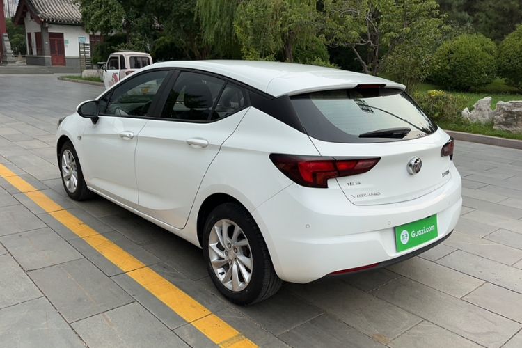 Used Buick Verano 2016 Hatchback 15S Automatic Leading Model Exterior 8