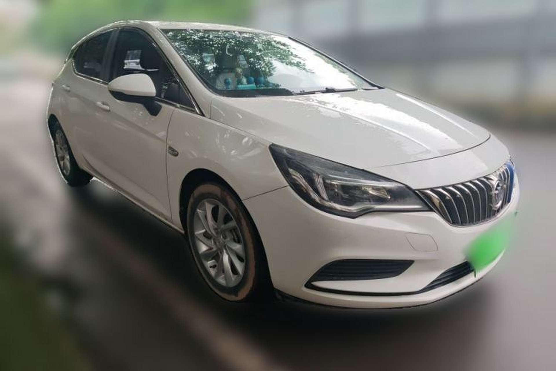 Used Buick Verano 2016 Hatchback 15S Automatic Leading Model Front Right 45 Deg