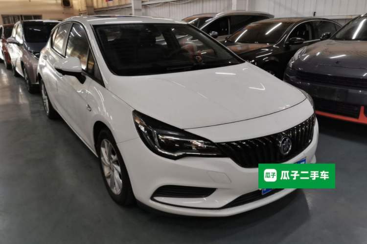 Used Buick Verano 2016 Hatchback 15S Automatic Leading Model Front Right 45 Deg