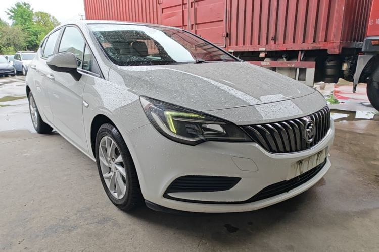 Used Buick Verano 2016 Hatchback 15S Automatic Leading Model Front Right 45 Deg