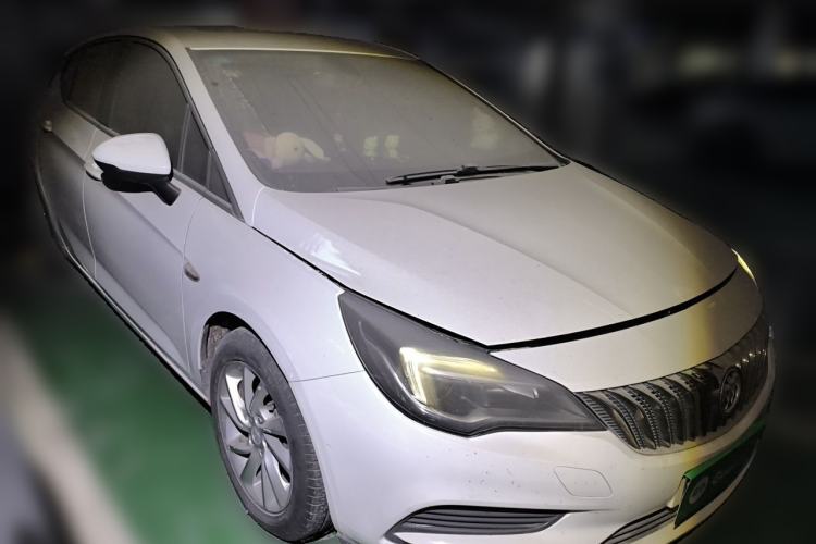 Used Buick Verano 2016 Hatchback 15S Automatic Leading Model Front Right 45 Deg