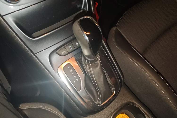 Used Buick Verano 2016 Hatchback 15S Automatic Leading Model Gear Lever