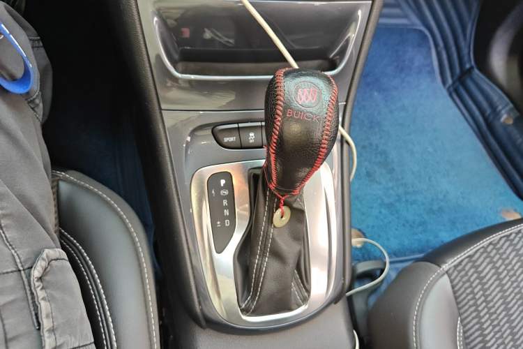 Used Buick Verano 2016 Hatchback 15S Automatic Leading Model Gear Lever