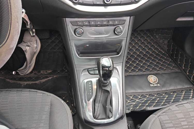 Used Buick Verano 2016 Hatchback 15S Automatic Ambition Model Gear Lever