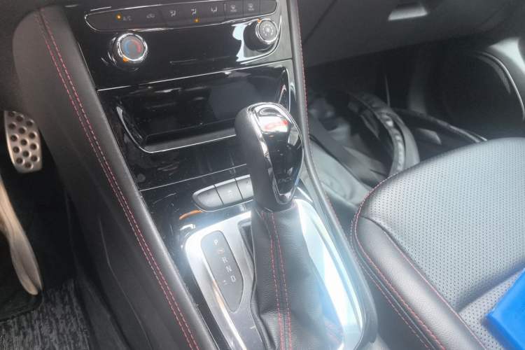 Used Buick Verano 2016 Two-Door GS 20T Dual-Clutch Haoting Sporty Model Gear Lever