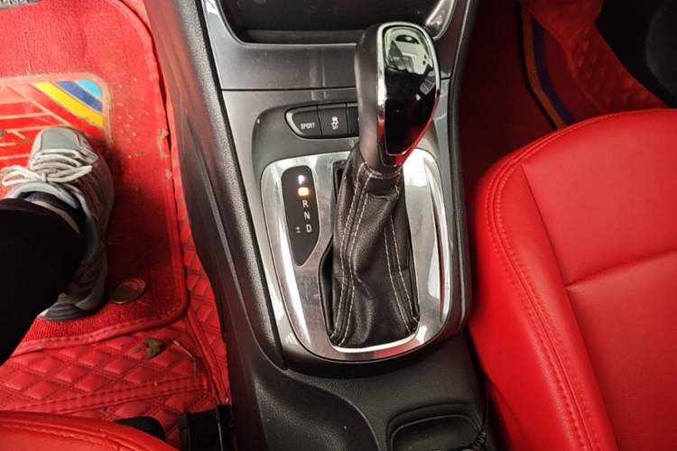 Used Buick Verano 2016 Hatchback 15S Automatic Ambition Model Gear Lever
