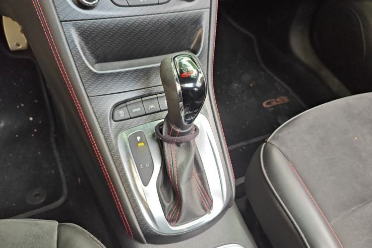 Used Buick Verano 2016 Hatchback 15S Automatic Leading Model Gear Lever