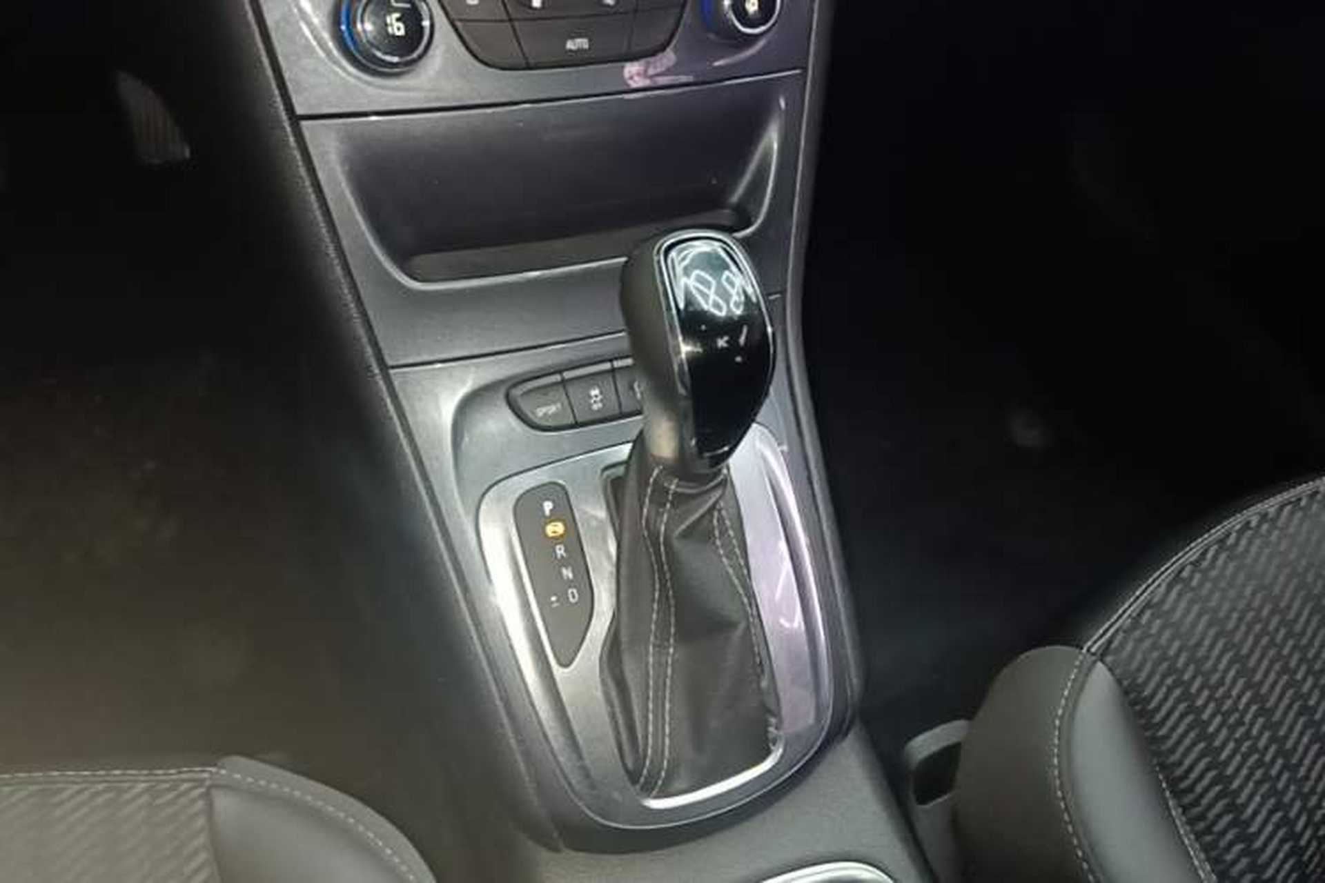 Used Buick Verano 2016 Hatchback 15S Automatic Leading Model Gear Lever
