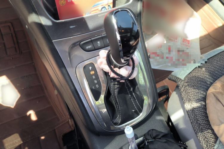 Used Buick Verano 2016 Hatchback 15S Automatic Leading Model Gear Lever
