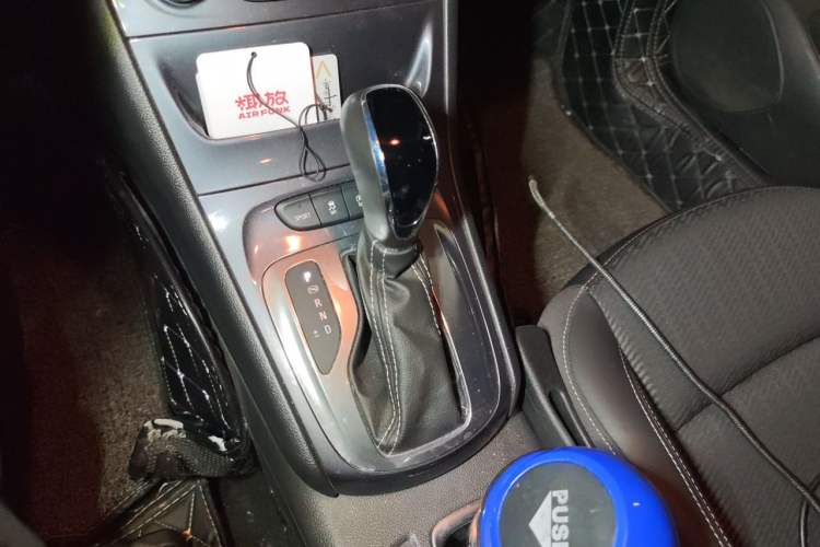 Used Buick Verano 2016 Hatchback 15S Automatic Leading Model Gear Lever