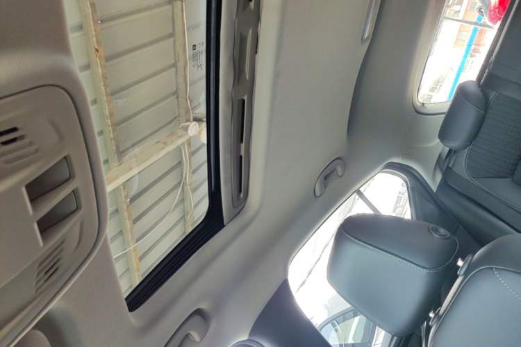 Used Buick Verano 2016 Hatchback 15S Automatic Leading Model Headliner