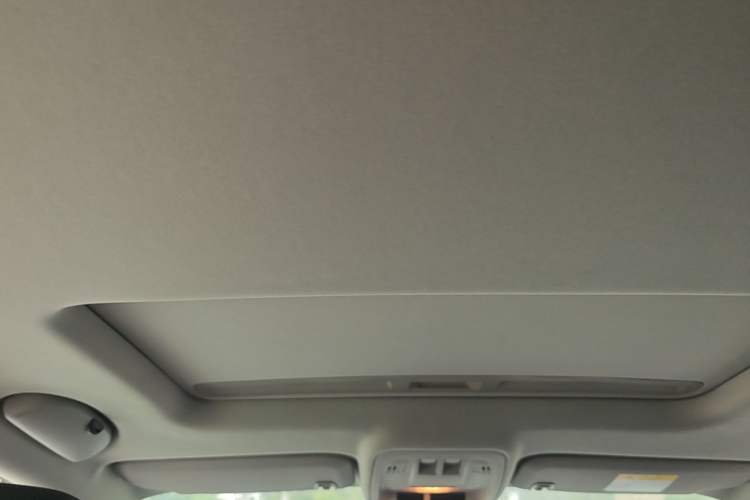 Used Buick Verano 2016 Hatchback 15S Automatic Ambition Model Headliner