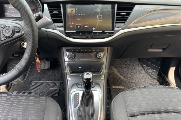 Used Buick Verano 2016 Hatchback 15S Automatic Ambition Model Interior 11