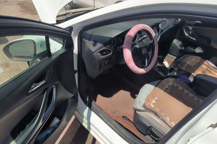 Used Buick Verano 2016 Hatchback 15S Automatic Leading Model Interior 3