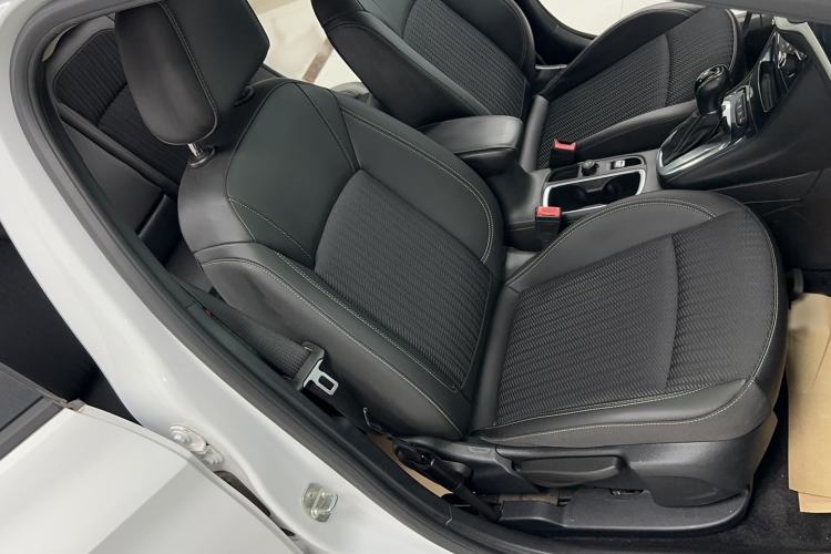 Used Buick Verano 2016 Hatchback 15S Automatic Leading Model Interior 5