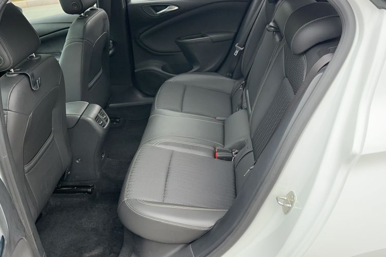 Used Buick Verano 2016 Hatchback 15S Automatic Leading Model Interior 5