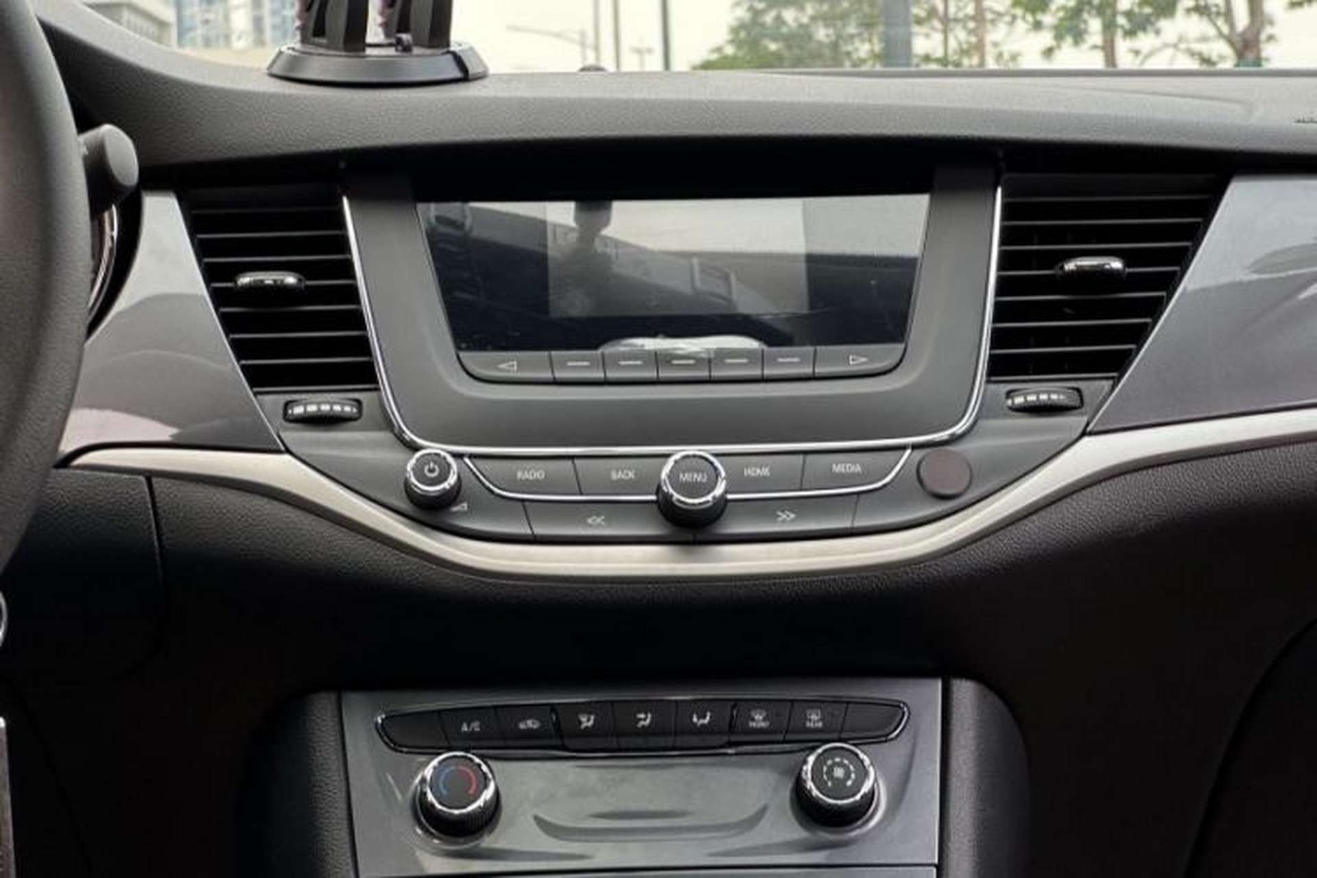 Used Buick Verano 2016 Hatchback 15S Automatic Ambition Model Interior 8