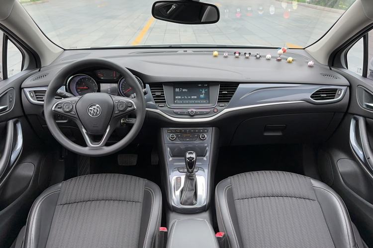 Used Buick Verano 2016 Hatchback 15S Automatic Leading Model Interior 8