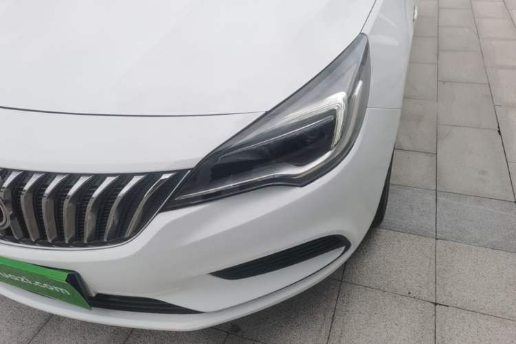 Used Buick Verano 2016 Hatchback 15S Automatic Ambition Model Left Front Headlight