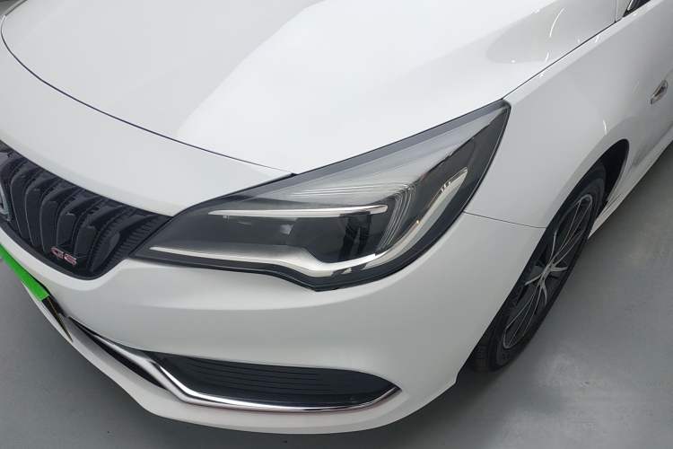 Used Buick Verano 2016 Two-Door GS 20T Dual-Clutch Haoting Sporty Model Left Front Headlight