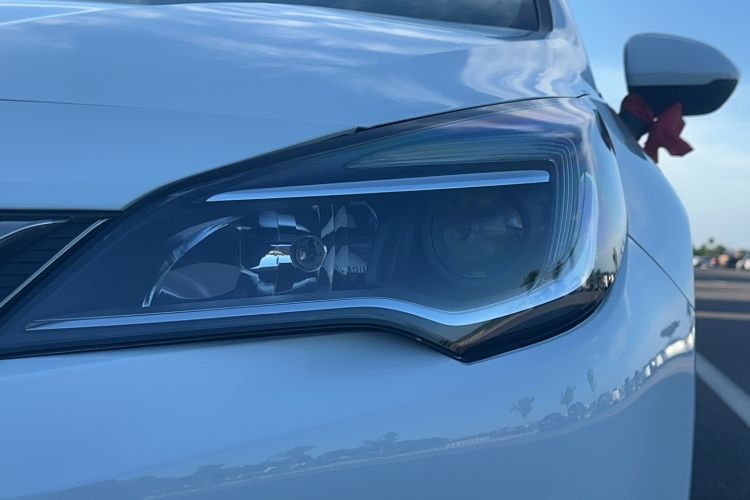 Used Buick Verano 2016 Hatchback 15S Automatic Leading Model Left Front Headlight
