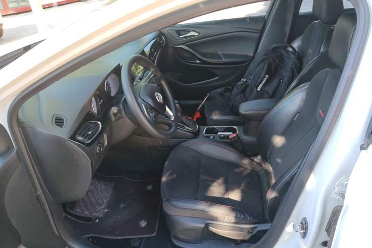 Used Buick Verano 2016 Hatchback GS 20T Dual-Clutch Passionate Sporty Model Left Front Seat