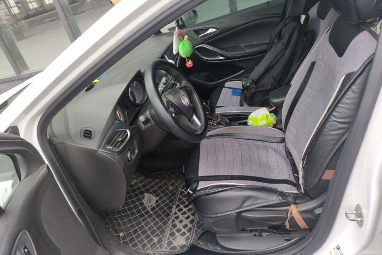 Used Buick Verano 2016 Hatchback 15S Automatic Leading Model Left Front Seat