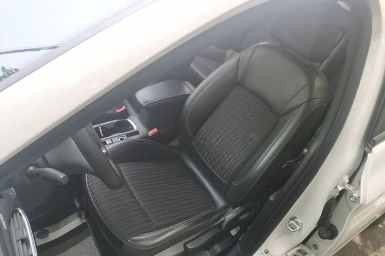 Used Buick Verano 2016 Hatchback 15S Automatic Leading Model Left Front Seat