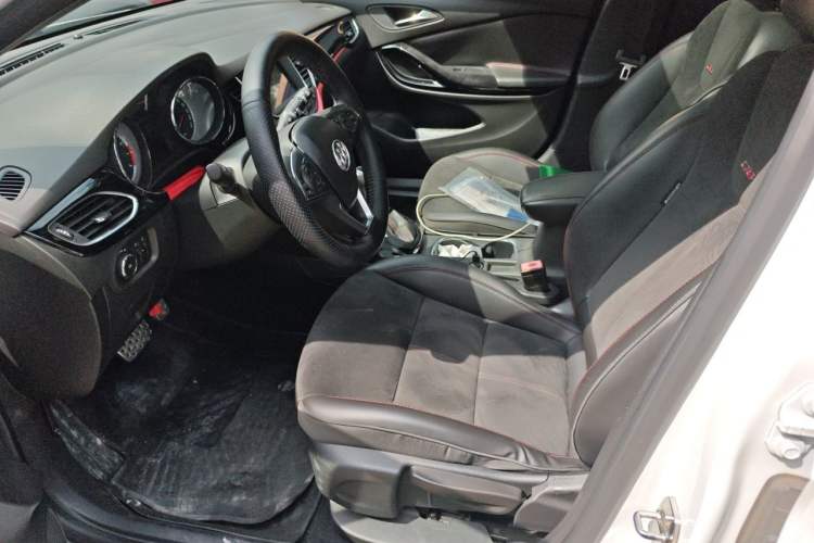 Used Buick Verano 2016 Hatchback GS 20T Dual-Clutch Passionate Sporty Model Left Front Seat