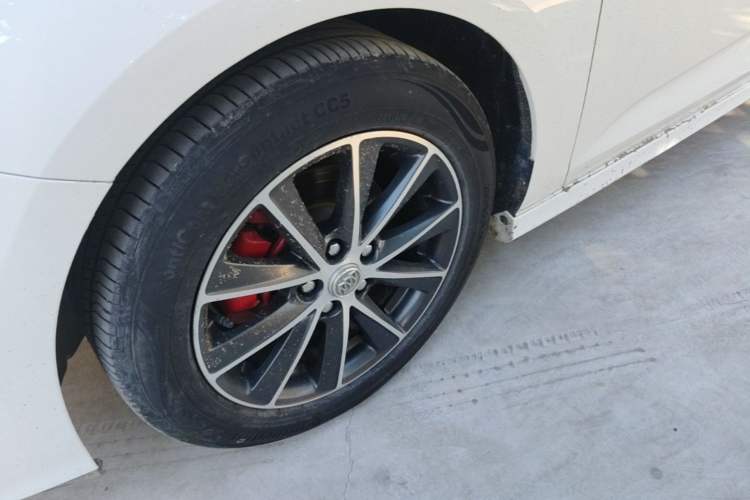 Used Buick Verano 2016 Hatchback GS 20T Dual-Clutch Passionate Sporty Model Left Front Wheel Hub