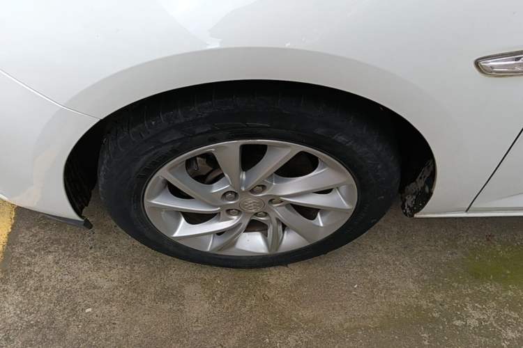 Used Buick Verano 2016 Hatchback 15S Automatic Ambition Model Left Front Wheel Hub