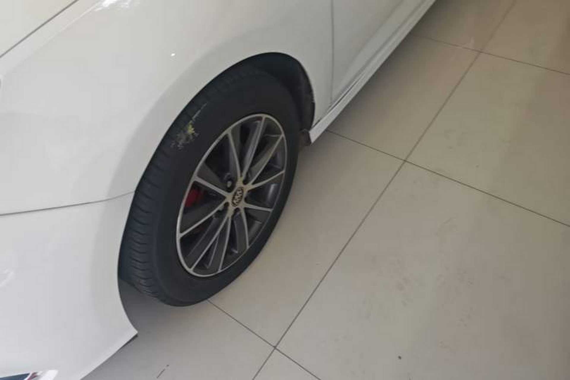 Used Buick Verano 2016 Hatchback GS 20T Dual-Clutch Passionate Sporty Model Left Front Wheel Hub