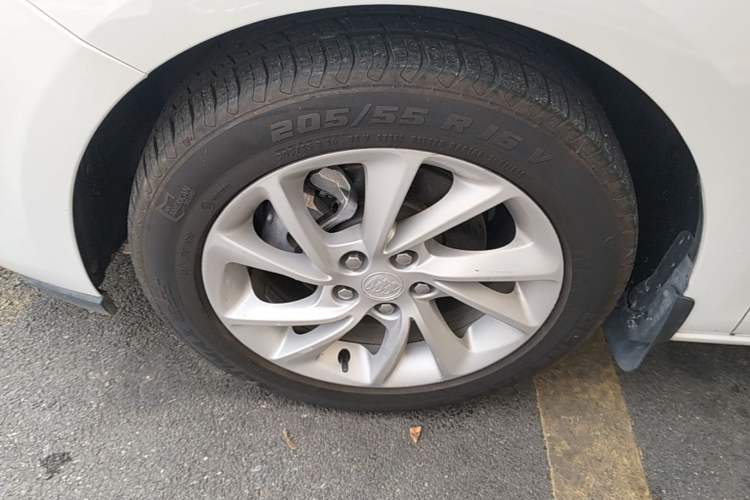 Used Buick Verano 2016 Hatchback 15S Automatic Ambition Model Left Front Wheel Hub