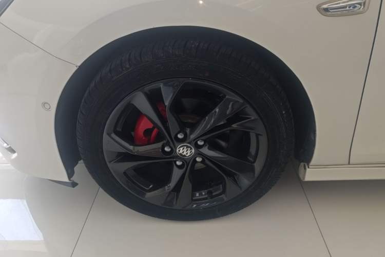 Used Buick Verano 2016 Hatchback GS 20T Dual-Clutch Passionate Sporty Model Left Front Wheel Hub